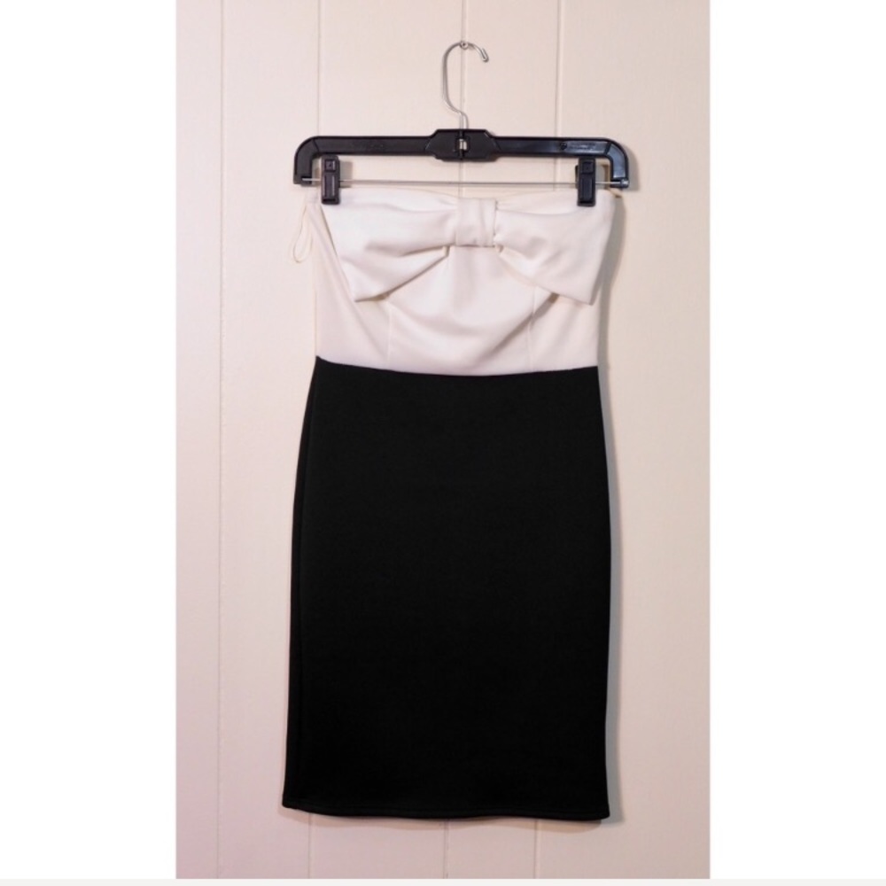 Charlotte Russe Black & White Women’s Mini Cocktail Dress Size Small